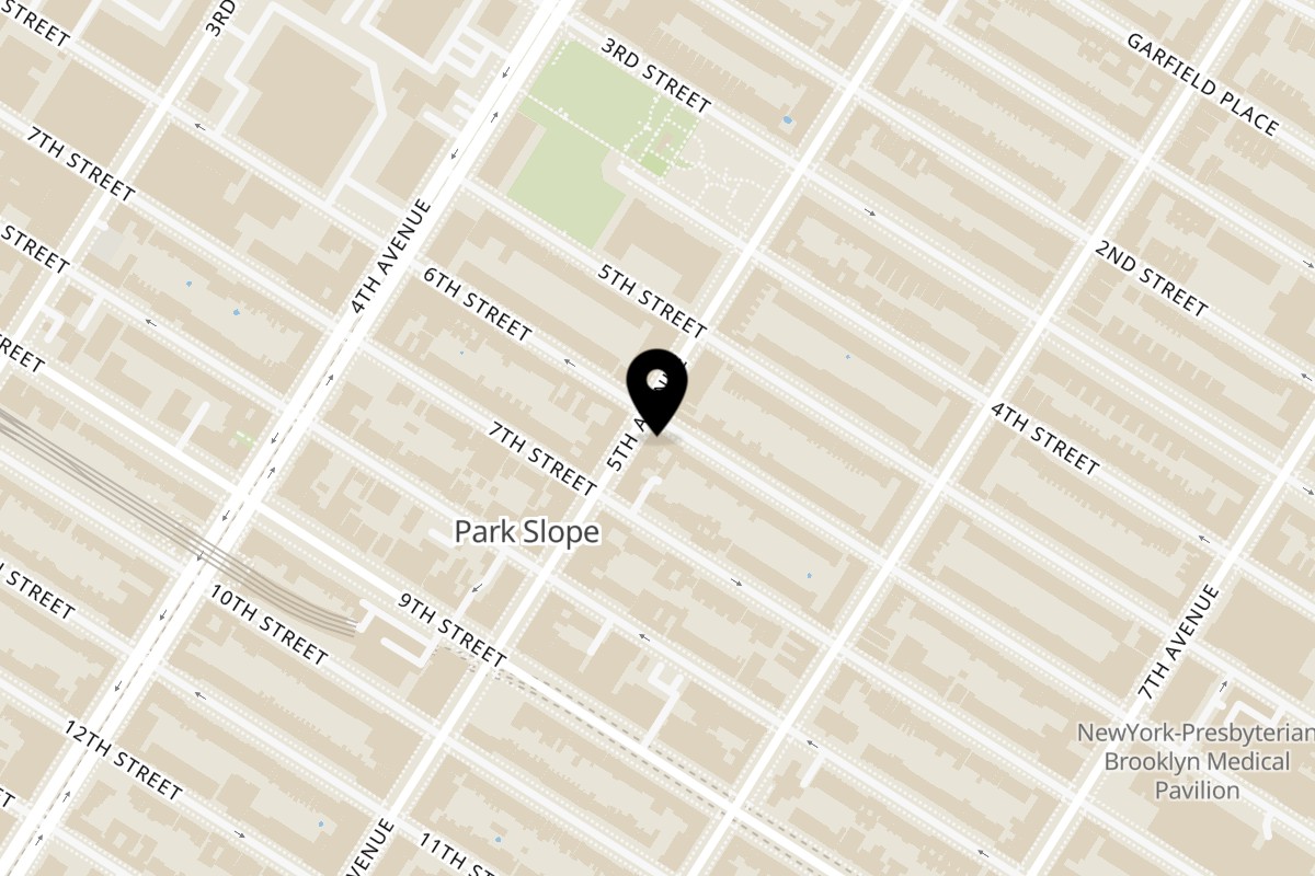 Map showing the location of Peppas Jerk Chicken - Park Slope on 383 5th Ave in Brooklyn